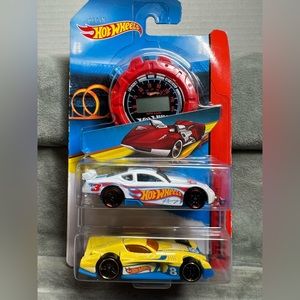 Hot Wheels HW Race 2 Pack with StopWatch 2013 (E4)